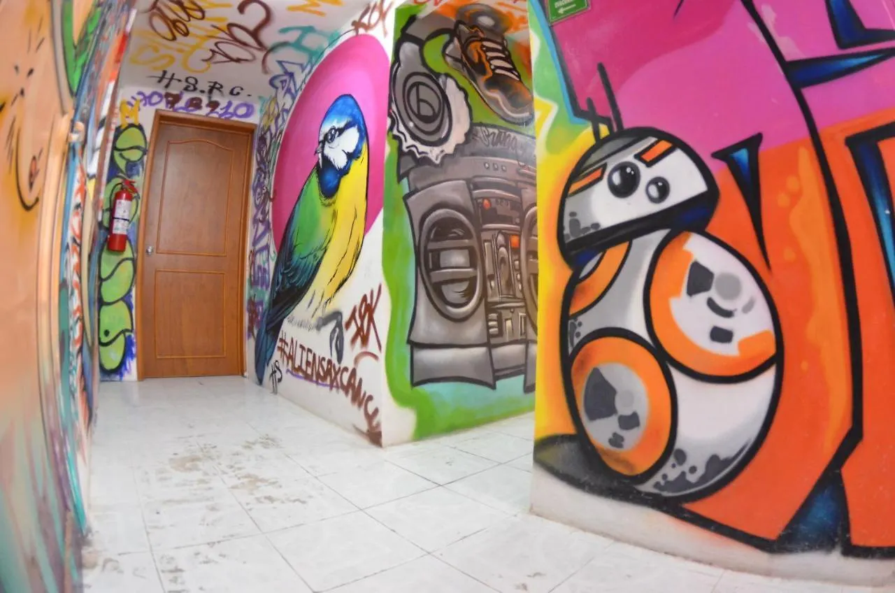Fiesta Party Hostel - كانكون